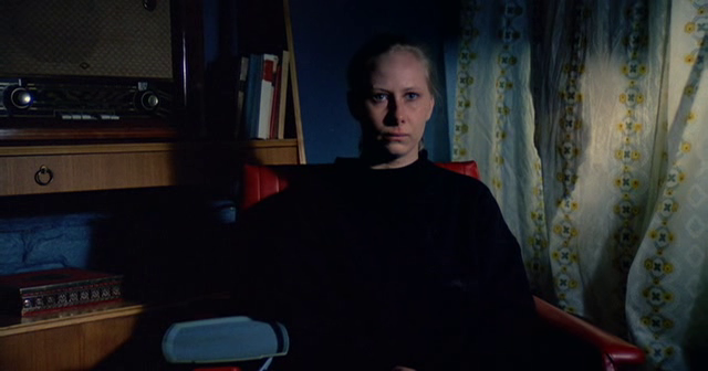 A Garota da Fábrica de Fósforos (1990) - filmes para pensar em questões de gênero e classe
