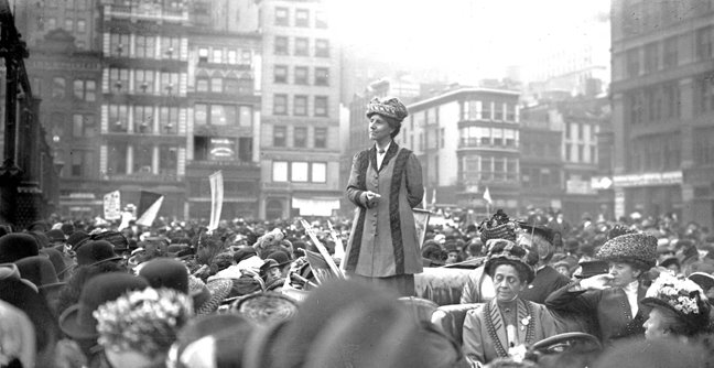 Charlotte Perkins Gilman em protesto feminista