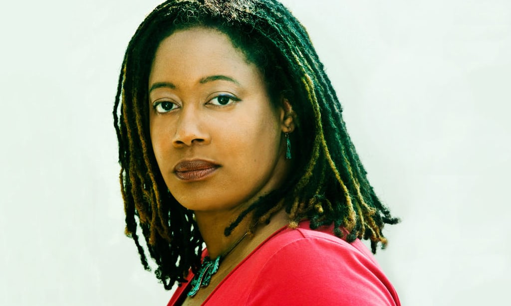 [NOTÍCIA] Hugo Awards: Autora negra, N.K. Jemisin, leva prêmio pela segunda vez seguida!