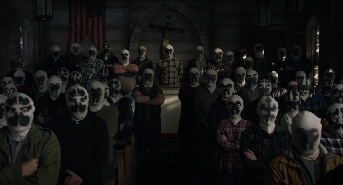 Grupo supremacista branco conhecido como a Sétima Kavalaria em "Watchmen", nova série da HBO