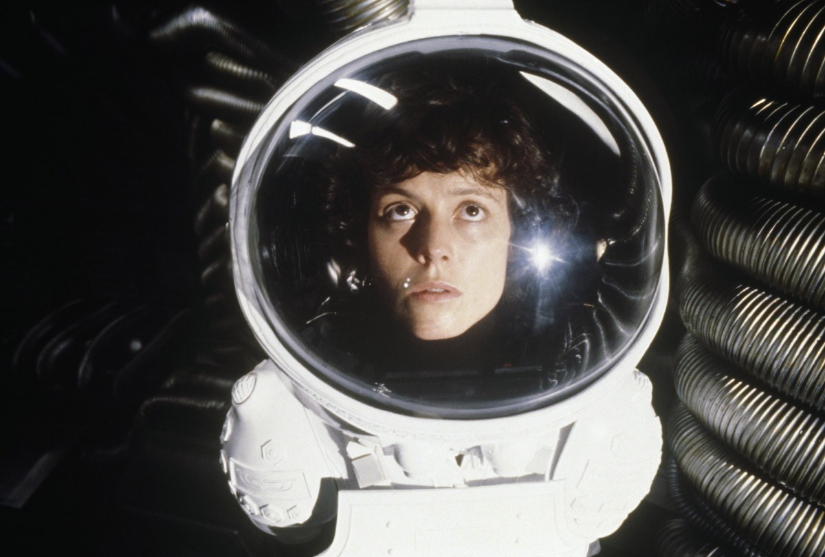Ellen Ripley (Sigourney Weaver) pode ser considerada uma transposição da final girl do gênero de terror para a ficção científica,