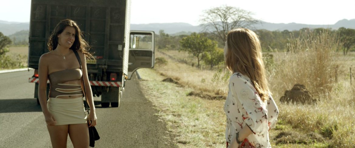 Tais & Taiane: filme machista e retrógrado sobre duas garotas na estrada