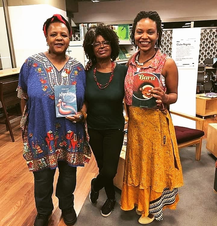 O Clube já contou com a presença de Miriam Alves (@escritoramiriam) e seu livro, Bará. | Via: @clubenegrita, no Instagram