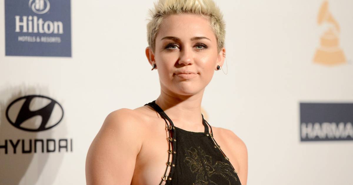 Miley Cyrus - Grammy 2013