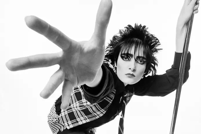 Siouxsie and the Banshees não poderia ficar de fora das indicações de rock alternativo com vocal feminino!