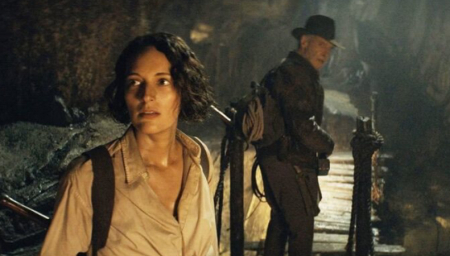 Phoebe Waller-Bridge em "Indiana Jones e a Relíquia do Destino", com Harrison Ford.