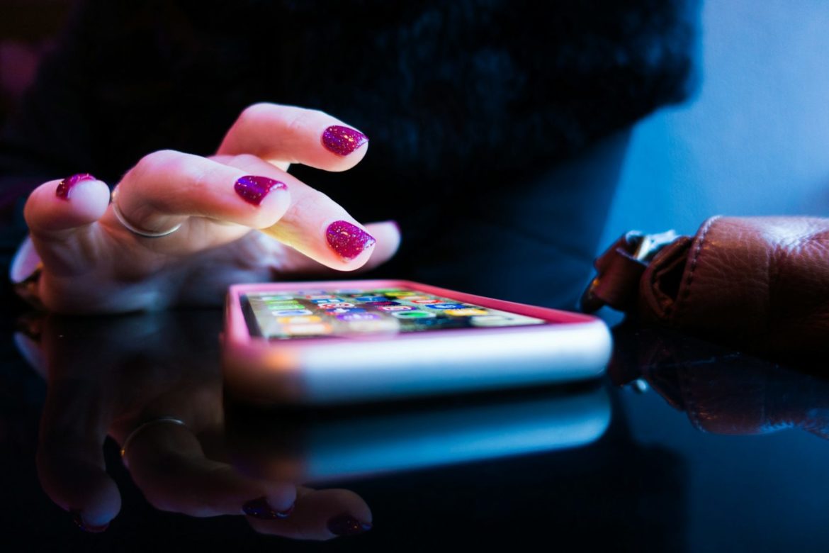A evolução dos smartphones compactos: por que celulares pequenos ainda conquistam usuários