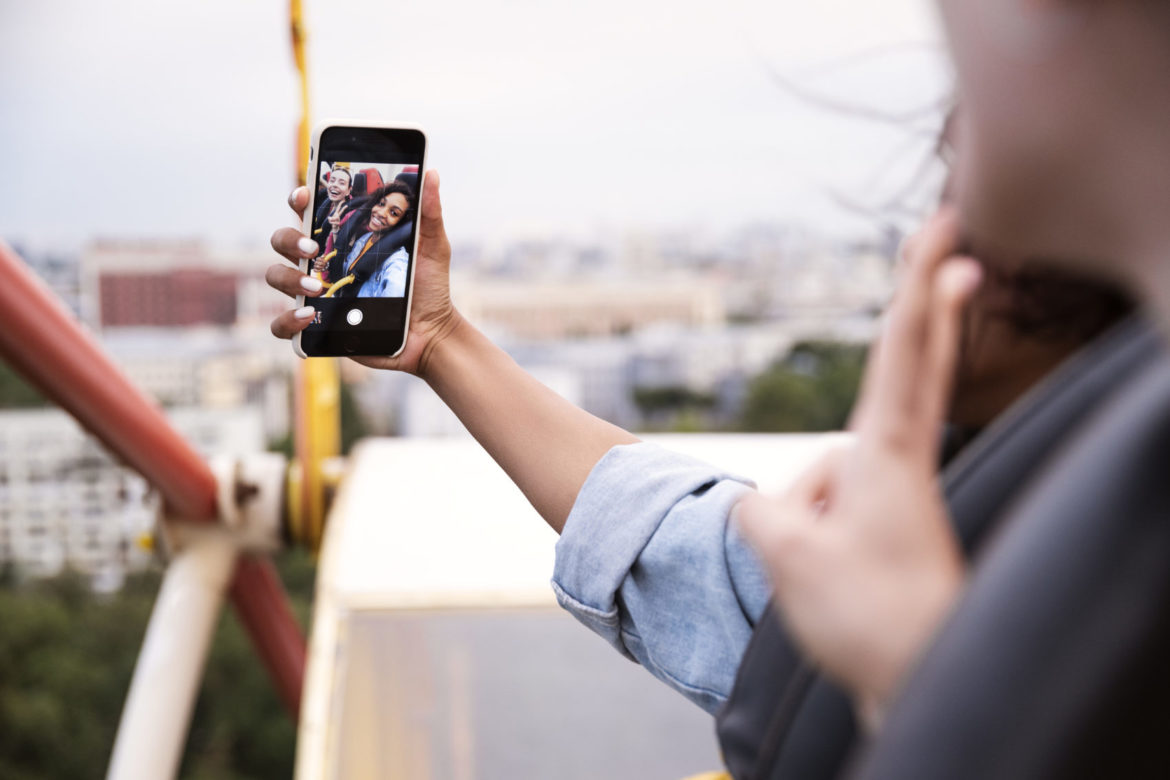 eSIM em viagens: como funciona a tecnologia que facilita a conexão no exterior
